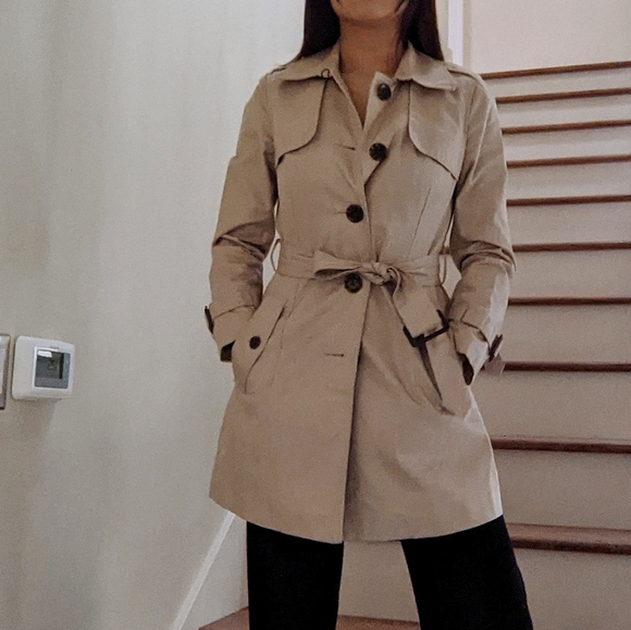 Banana Republic Trench Coat - Picture 3 of 11